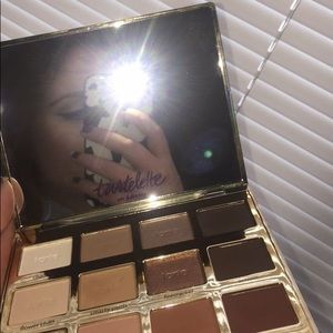 Meet your Posher, Beverly